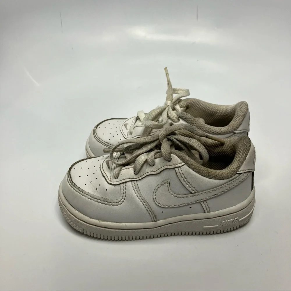 Nike Air Force 1 all‎ white size 7C